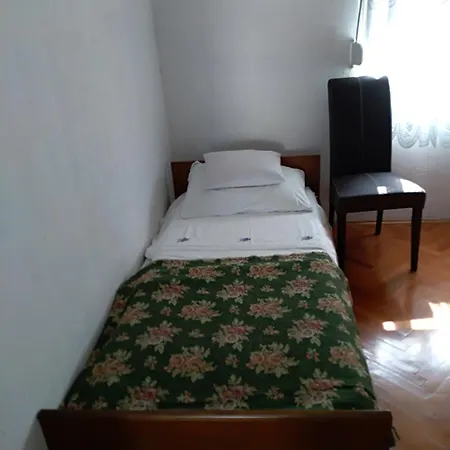 Apartman Ana, Ante Starcevica 42,22 203 Rogoznica *