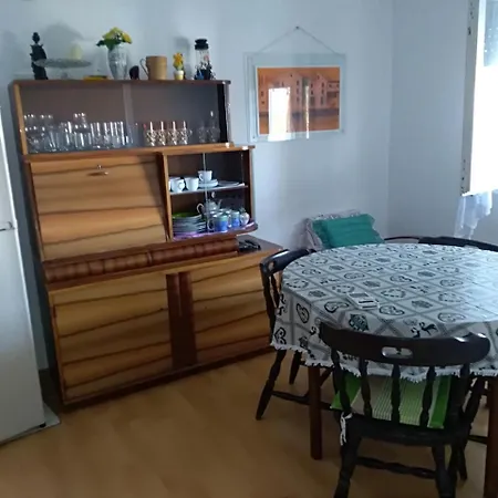 Apartman Ana, Ante Starcevica 42,22 203 Rogoznica Daire *